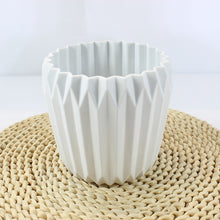 Load image into Gallery viewer, Elegant Decorative Flower Display Vase – Stylish Centerpiece for Home and Events