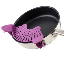 Load image into Gallery viewer, Universal Silicone Clip-on Pan Pot Strainer Anti-spill Pasta Pot Strainer Food Grade Rice Fruit Colander Strainer Kitchen Gadgets
