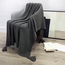 Load image into Gallery viewer, Nordic Fashion Knitted Ball Sofa Blanket
