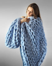 Load image into Gallery viewer, Nordic Thick Wool Hand-Woven Blanket
